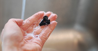 Cleaning Rubber Electrodes
